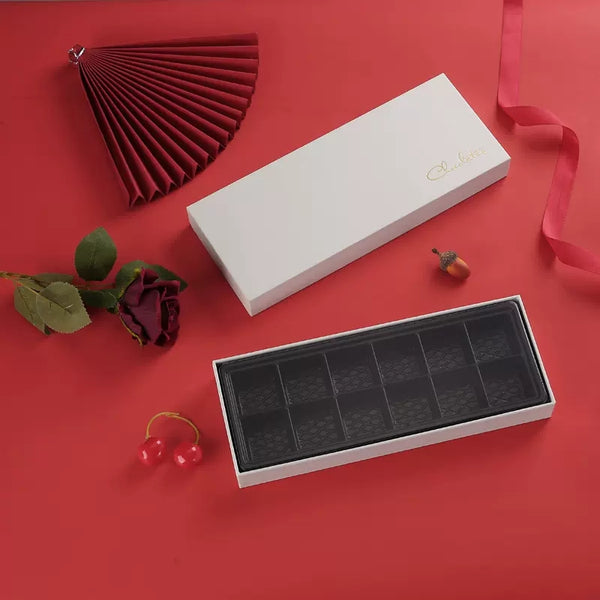 Chocolate box with 18 pieces