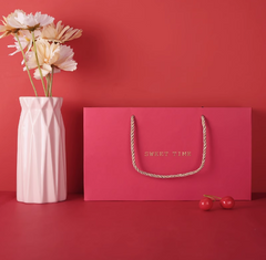 Chocolate box with 18 pieces