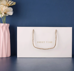 Chocolate box with 18 pieces