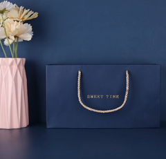 Chocolate box with 18 pieces