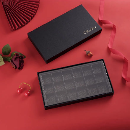 Chocolate box with 18 pieces